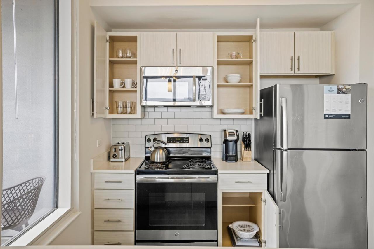 Placemakr Premier Sobro Νάσβιλ Εξωτερικό φωτογραφία A typical kitchen in a typical apartment
